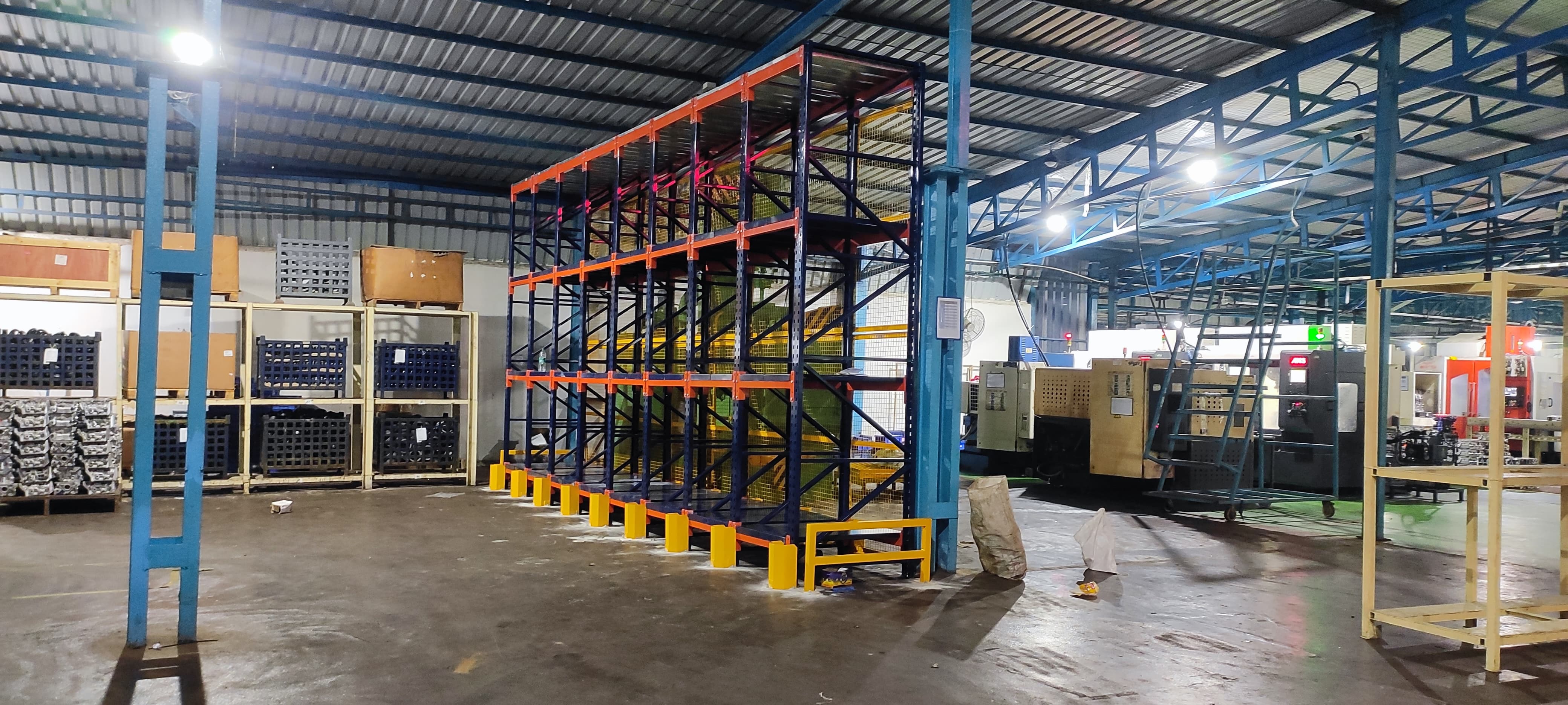 Large factory storage installation